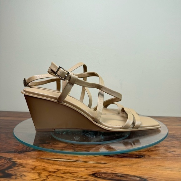 Caslon Paola Wedge Sandal in tan size 8.5 - Picture 7 of 14